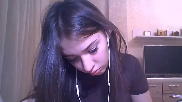 CeyaLier online show from November 5, 2025, 5:16 pm