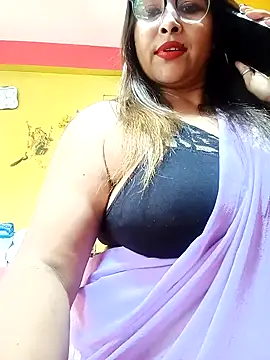 Snapshot of DEVIFULAN chatting on October 13, 2025, 9:22 am DEVIFULAN online show from October 13, 2025, 9:22 am