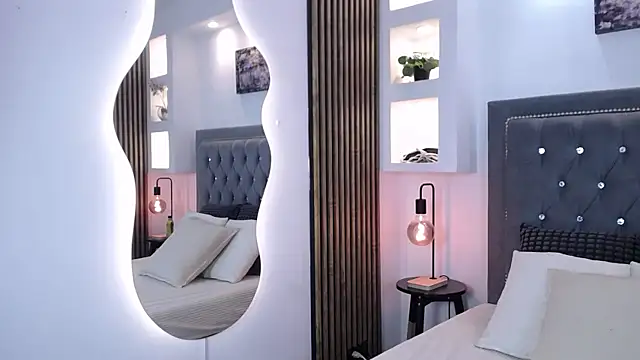 Snapshot of Emo_Boy_ chatting on April 6, 2026, 8:10 pm Emo Boy online show from April 6, 2026, 8:10 pm