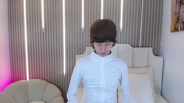 Snapshot of Emo_Boy_ chatting on March 31, 2026, 3:36 pm Emo Boy online show from March 31, 2026, 3:36 pm