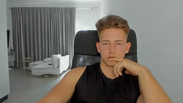 Snapshot of find0m_master chatting on October 10, 2025, 3:13 pm find0m master online show from October 10, 2025, 3:13 pm