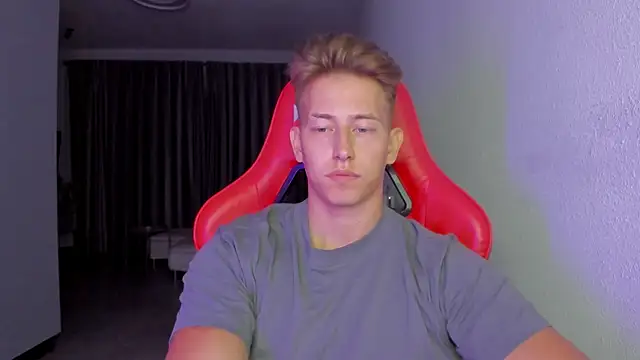 Snapshot of find0m_master chatting on November 27, 2025, 9:37 pm find0m master online show from November 27, 2025, 9:37 pm