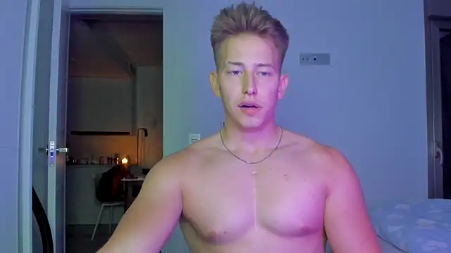 Snapshot of find0m_master chatting on December 19, 2025, 8:22 pm find0m master online show from December 19, 2025, 8:22 pm