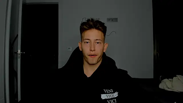 Snapshot of find0m_master chatting on February 25, 2026, 11:26 pm find0m master online show from February 25, 2026, 11:26 pm