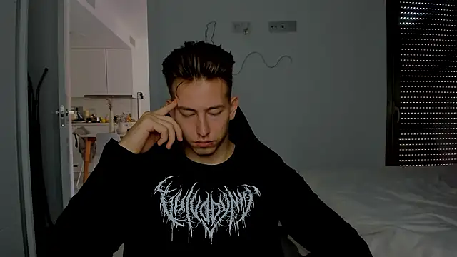 Snapshot of find0m_master chatting on February 18, 2026, 2:57 pm find0m master online show from February 18, 2026, 2:57 pm