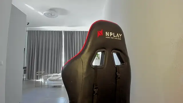 Snapshot of find0m_master chatting on October 29, 2025, 4:17 pm find0m master online show from October 29, 2025, 4:17 pm