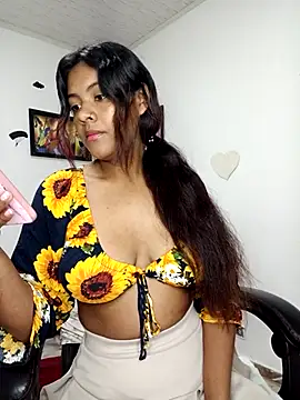 Snapshot of vannesitha25 chatting on November 5, 2025, 1:14 pm vannesitha25 online show from November 5, 2025, 1:14 pm