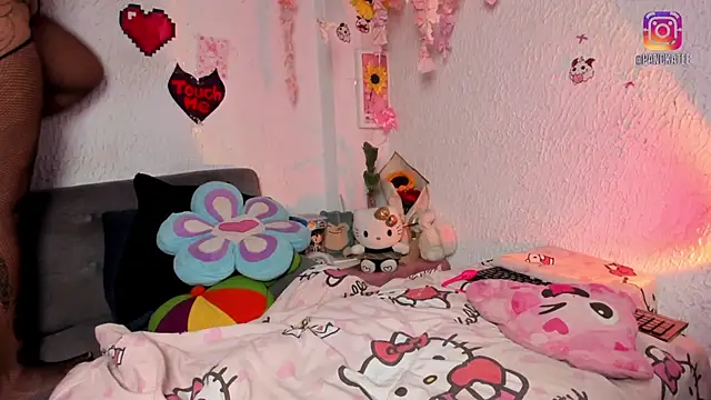 Snapshot of Emilycollei chatting on April 11, 2026, 5:15 am Emilycollei online show from April 11, 2026, 5:15 am