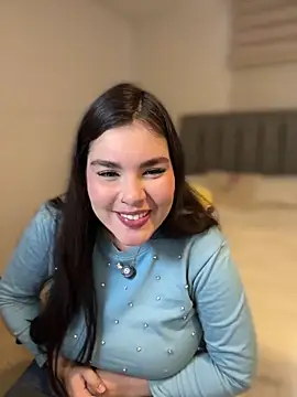 Isabella LaRue online show from February 12, 2026, 8:30 pm