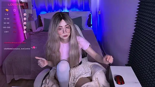 sofiisun online show from May 18, 2026, 4:07 am