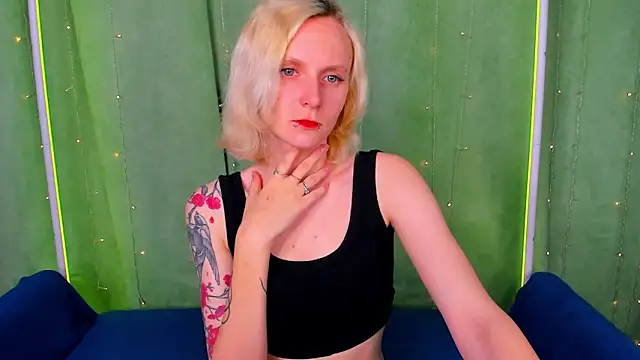 LikiLips online show from March 19, 2026, 1:05 am