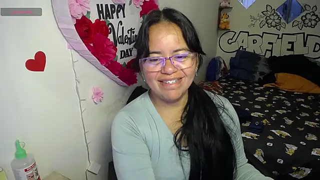 Miss  kendra  online show from June 5, 2026, 11:27 am