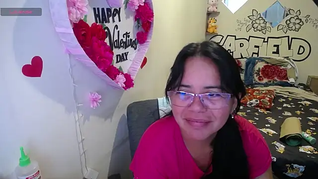 Miss  kendra  online show from June 9, 2026, 11:33 am