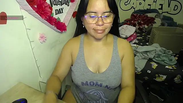 Miss  kendra  online show from June 24, 2026, 12:53 am