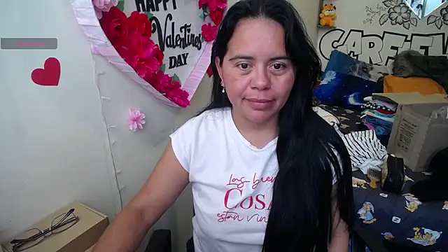 Miss  kendra  online show from July 8, 2026, 2:07 pm