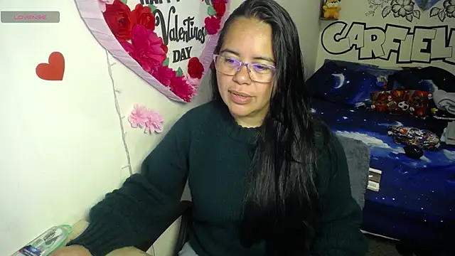 Miss  kendra  online show from April 17, 2026, 11:35 am