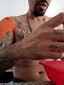 Juicydick420-xxx online show from April 1, 2026, 10:07 pm