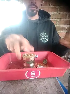 Juicydick420-xxx online show from November 2, 2025, 2:00 pm