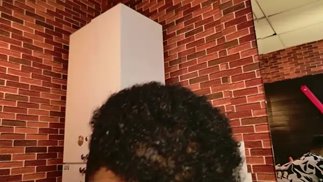 onlymen2025 online show from October 25, 2025, 8:09 pm