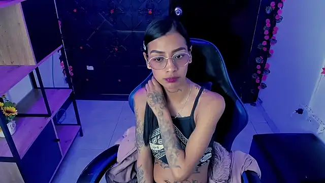 KarlaSlutSkinny   online show from July 10, 2026, 8:53 pm