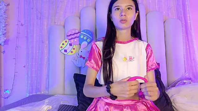 Snapshot of SweetRenata_ chatting on June 13, 2026, 11:41 am SweetRenata online show from June 13, 2026, 11:41 am