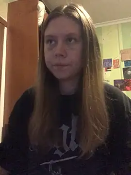 LunaVirelle online show from October 26, 2025, 9:04 pm