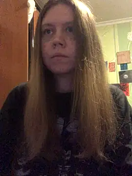 LunaVirelle online show from November 21, 2025, 4:17 pm