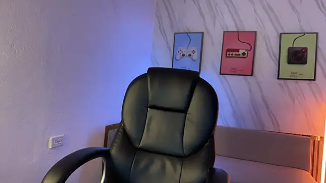 David Nova online show from December 4, 2025, 12:59 pm