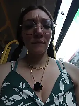 Snapshot of Lucy_colee chatting on February 21, 2026, 8:11 pm Lucy colee online show from February 21, 2026, 8:11 pm