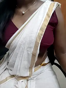 Snapshot of Tamilmallu-duskygirl03 chatting on May 30, 2026, 5:36 am Tamilmallu-duskygirl03 online show from May 30, 2026, 5:36 am
