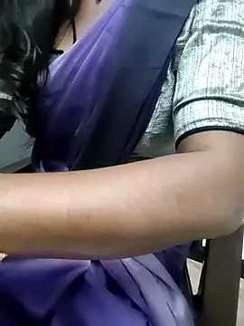 Tamilmallu-duskygirl03 online show from November 26, 2025, 7:14 pm