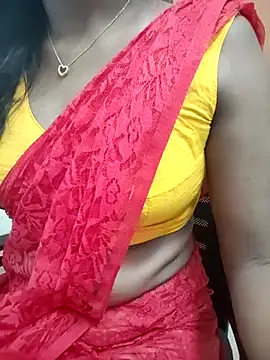Snapshot of Tamilmallu-duskygirl03 chatting on May 5, 2026, 5:10 am Tamilmallu-duskygirl03 online show from May 5, 2026, 5:10 am
