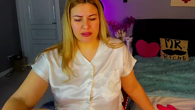 Passion-Blondy online show from February 23, 2026, 10:21 pm