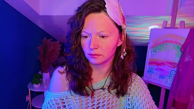 AuroraBorealis   online show from November 30, 2025, 6:36 am