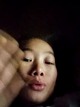 gio-thu online show from October 24, 2025, 2:10 am