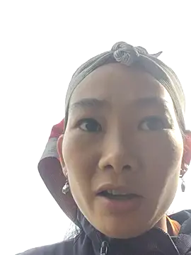 gio-thu online show from November 16, 2025, 5:56 am