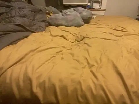 hairytedyshy online show from October 8, 2025, 9:44 am