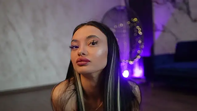 RachelRavee online show from February 27, 2026, 5:18 am