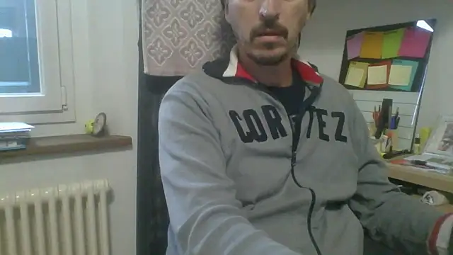 Kawayleo online show from October 31, 2025, 10:01 am