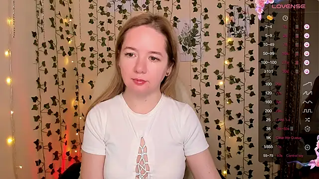 Evaa Braunn online show from February 5, 2026, 2:07 am