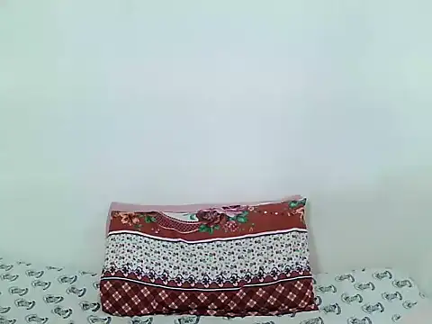 Snapshot of HotStuff7 chatting on October 17, 2025, 8:21 pm HotStuff7 online show from October 17, 2025, 8:21 pm