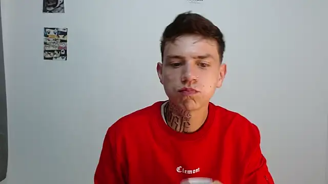 Snapshot of hot_teo_ chatting on December 17, 2025, 9:58 am hot teo online show from December 17, 2025, 9:58 am