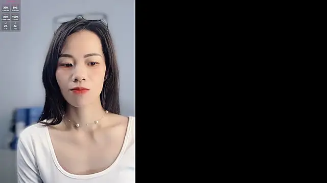 Snapshot of Lynnalltop-165-KeKe chatting on April 12, 2026, 2:48 am Lynnalltop-165-KeKe online show from April 12, 2026, 2:48 am