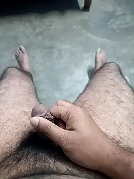 TrainedBend28 online show from January 15, 2026, 8:01 pm