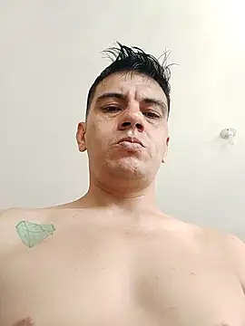 Aturo77 online show from April 3, 2026, 3:29 pm