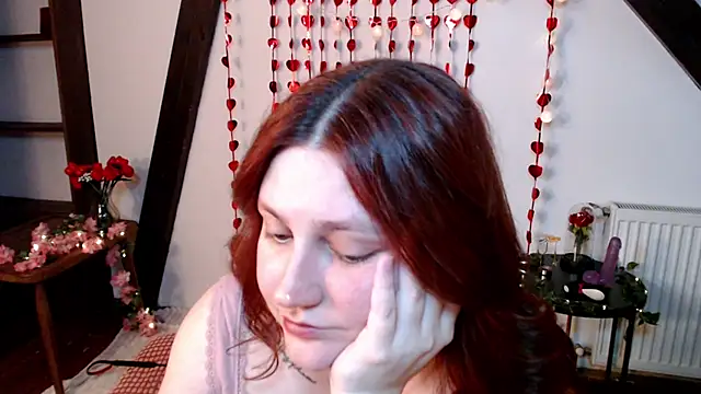 Snapshot of Lilith__moon chatting on February 14, 2026, 8:42 pm Lilith moon online show from February 14, 2026, 8:42 pm