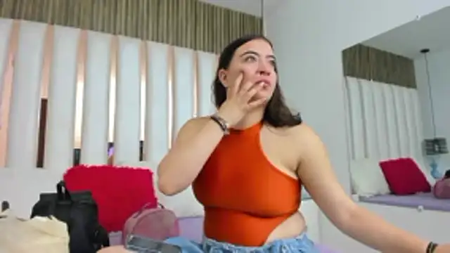 AmbarGills online show from January 11, 2026, 1:51 pm