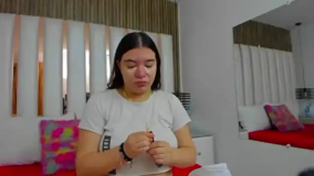 AmbarGills online show from November 26, 2025, 1:11 pm