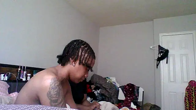 Snapshot of dezzidavill chatting on March 1, 2026, 1:22 pm dezzidavill online show from March 1, 2026, 1:22 pm