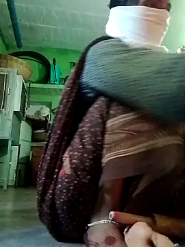 Snapshot of nainshilodhi28 chatting on October 12, 2025, 2:35 am nainshilodhi28 online show from October 12, 2025, 2:35 am